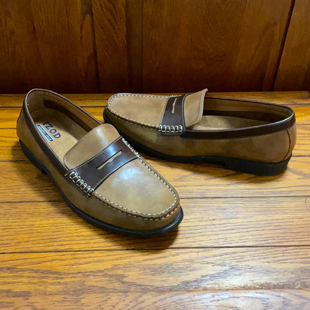 IZOD Men’s Loafers